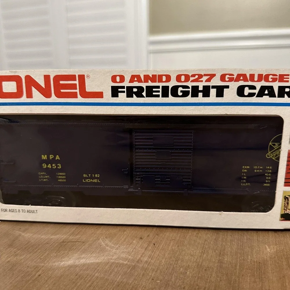 Vintage Lionel MPA Railroad Box Car 6-9453 O and 027 Gauge Freight Carrier NIB